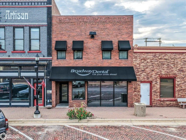 Nearby Listing Image