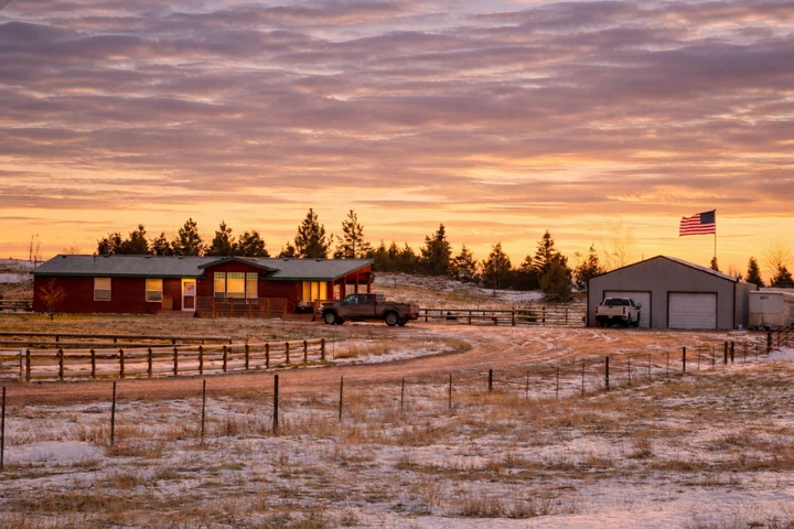 Nearby Listing Image