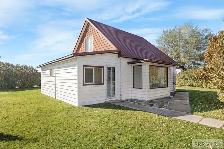 Nearby Listing Image