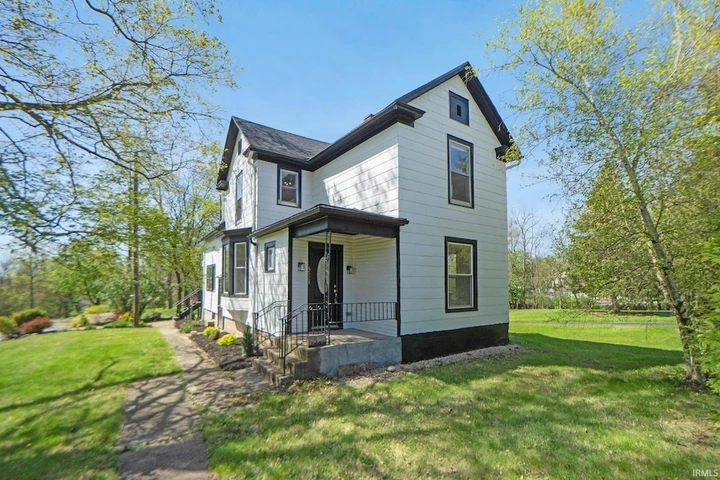 Nearby Listing Image