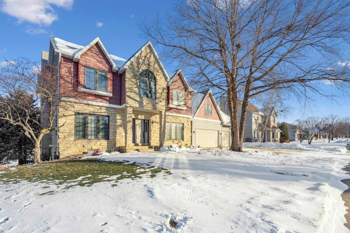 Nearby Listing Image