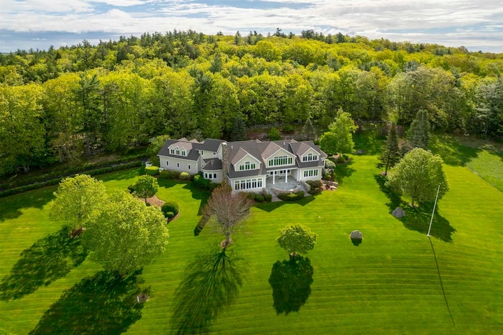 Nearby Listing Image