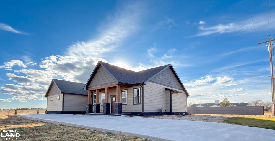 Nearby Listing Image