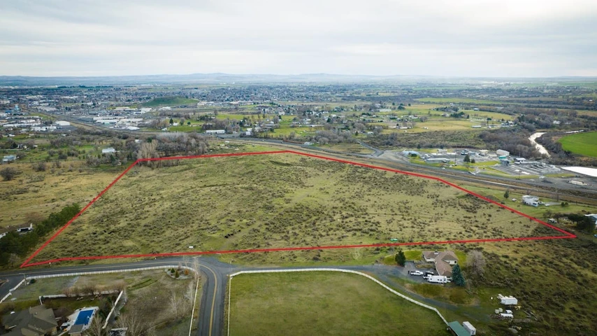 Nearby Listing Image