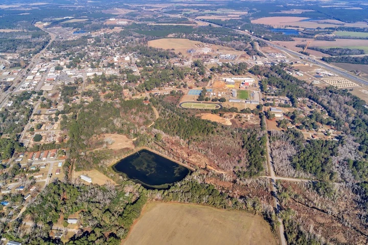 Nearby Listing Image