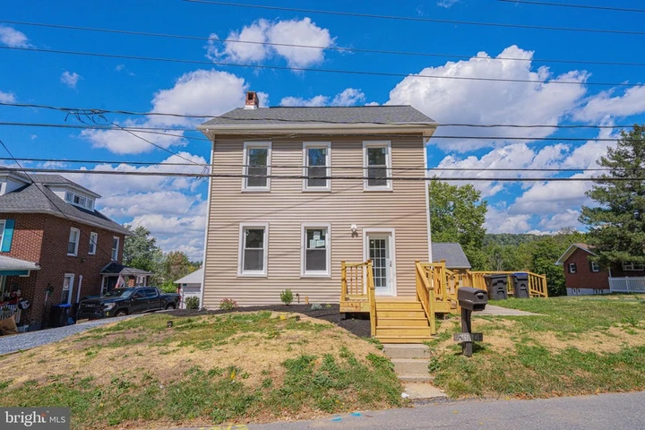 Nearby Listing Image