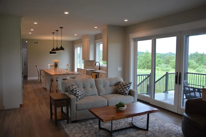 Nearby Listing Image