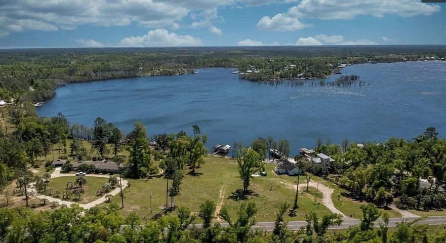 Nearby Listing Image