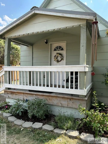 Nearby Listing Image