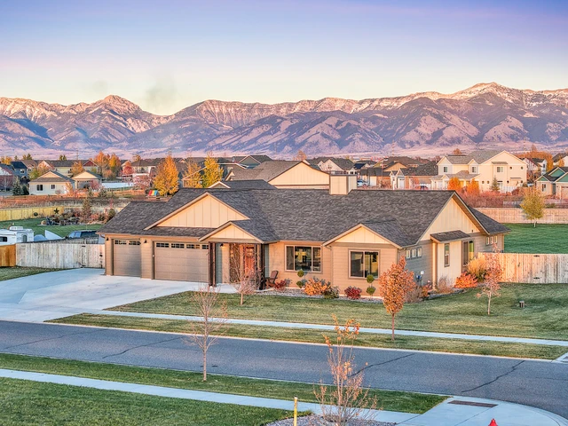 Nearby Listing Image