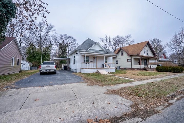 Nearby Listing Image