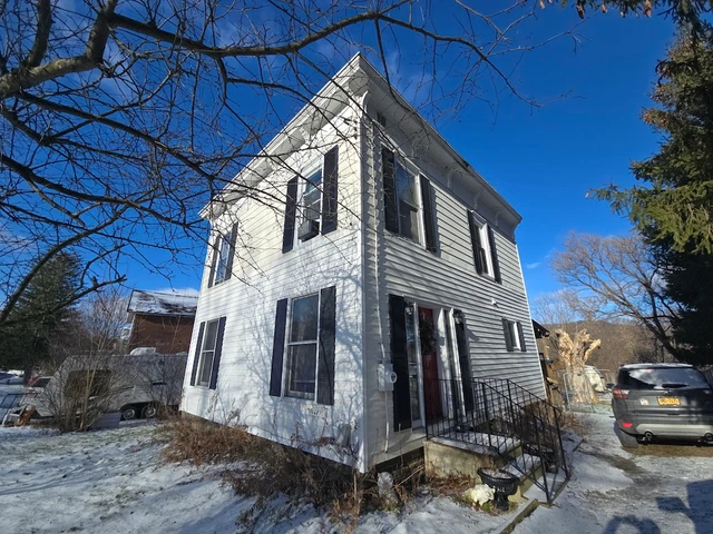 Nearby Listing Image