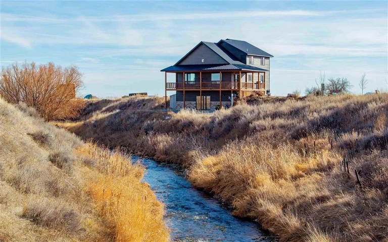 Nearby Listing Image