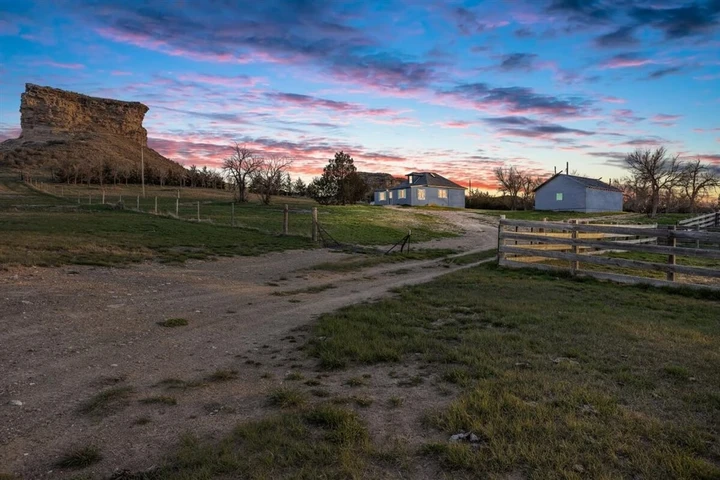 Nearby Listing Image