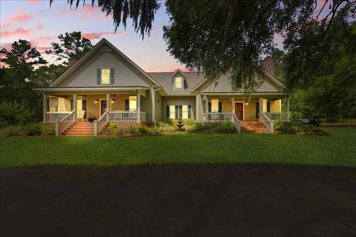 Nearby Listing Image