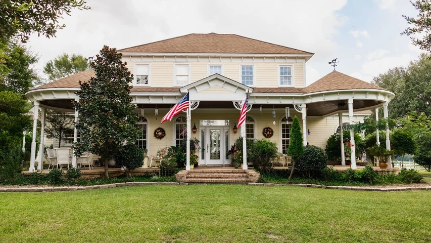 Nearby Listing Image