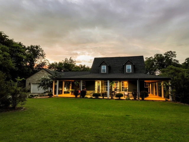 Nearby Listing Image