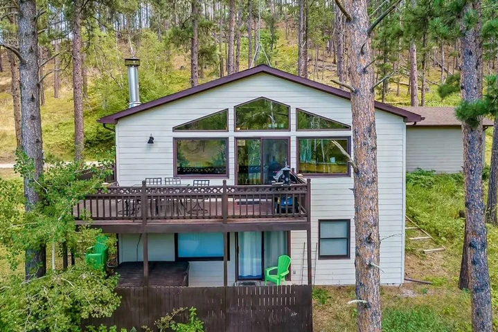 Nearby Listing Image