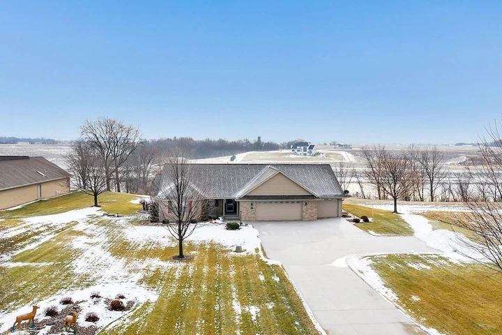 Nearby Listing Image