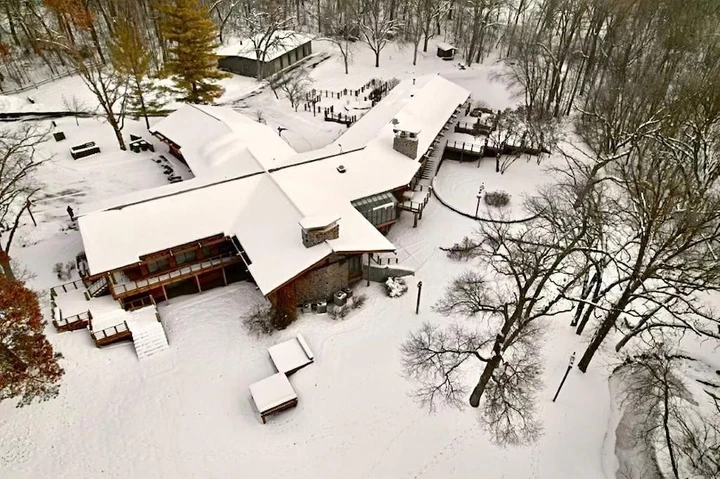 Nearby Listing Image