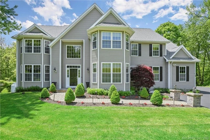 Nearby Listing Image