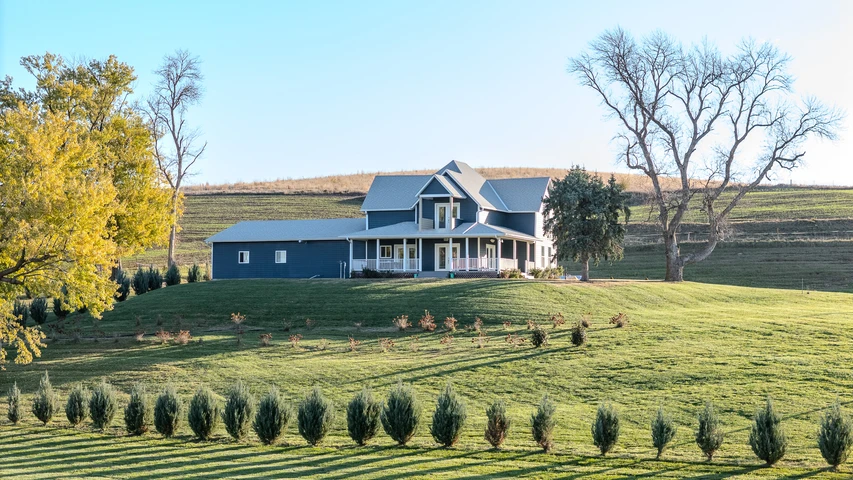 Nearby Listing Image