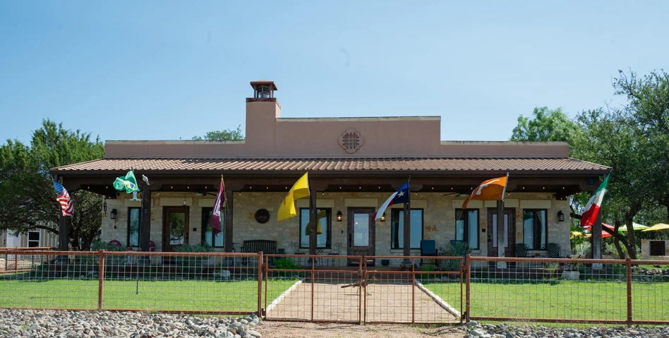 Nearby Listing Image