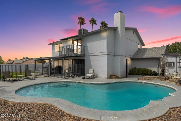 Nearby Listing Image