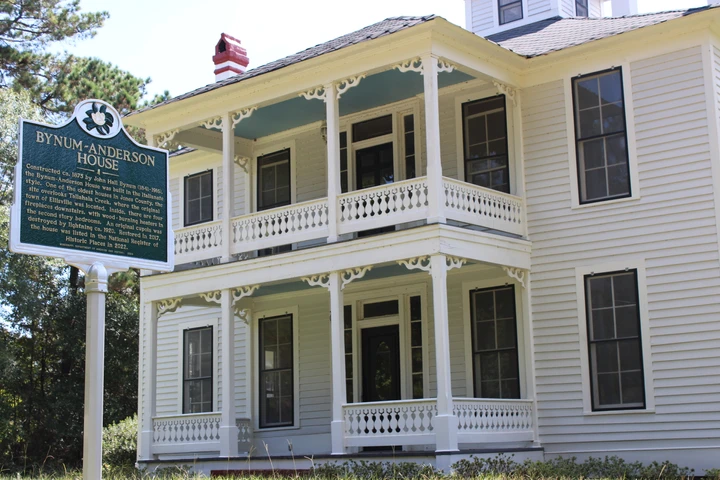 Nearby Listing Image