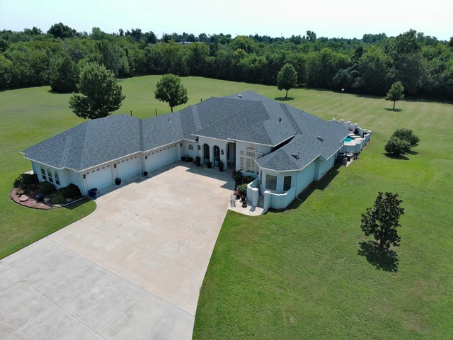 Nearby Listing Image