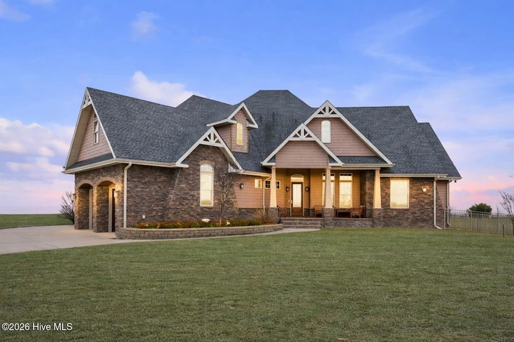 Nearby Listing Image