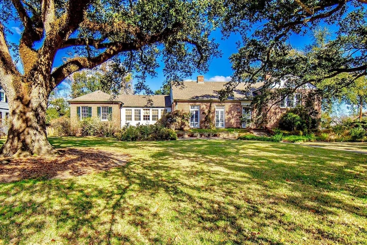 Nearby Listing Image