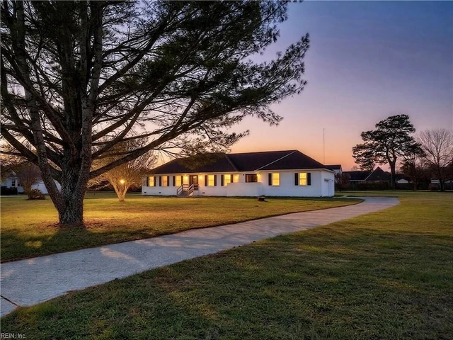 Nearby Listing Image