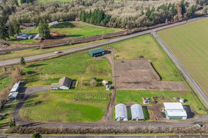 Nearby Listing Image