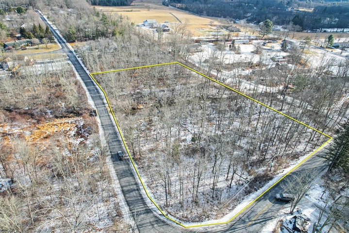 Nearby Listing Image