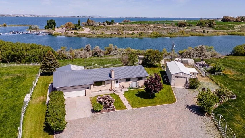 Nearby Listing Image