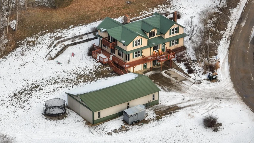 Nearby Listing Image