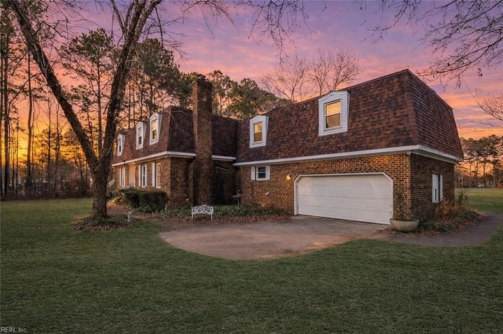 Nearby Listing Image