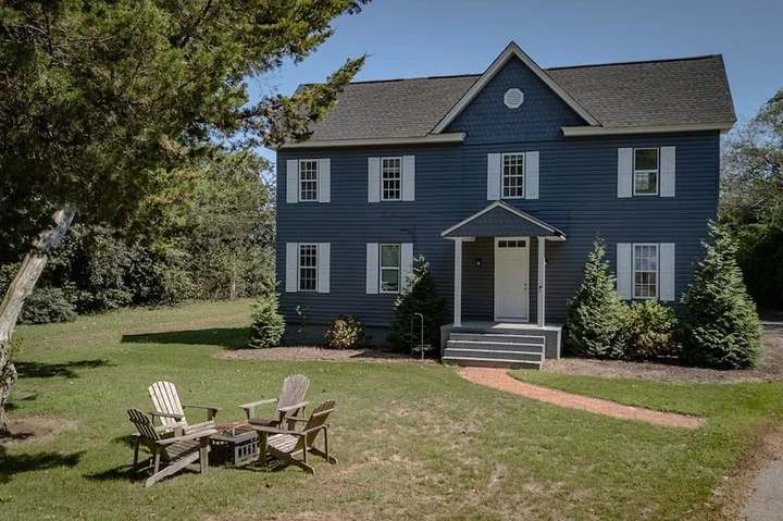 Nearby Listing Image