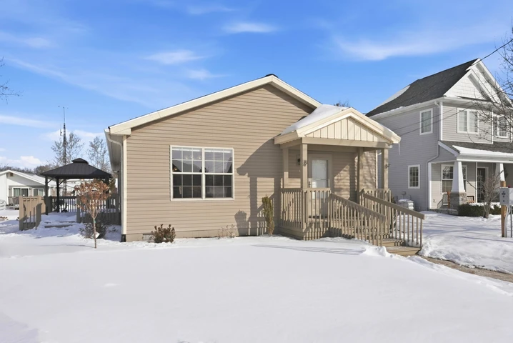 Nearby Listing Image