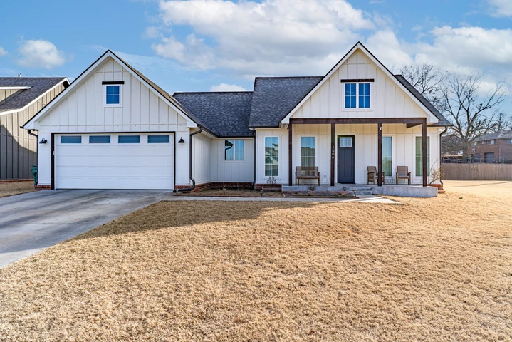 Nearby Listing Image