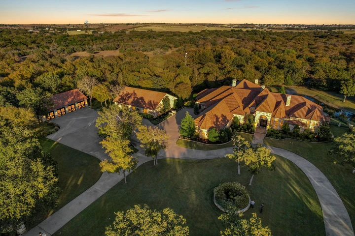 Nearby Listing Image