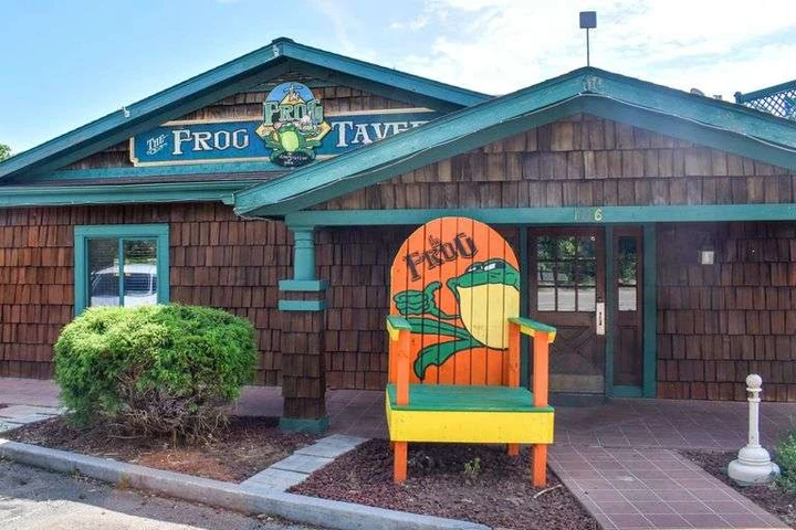 Nearby Listing Image