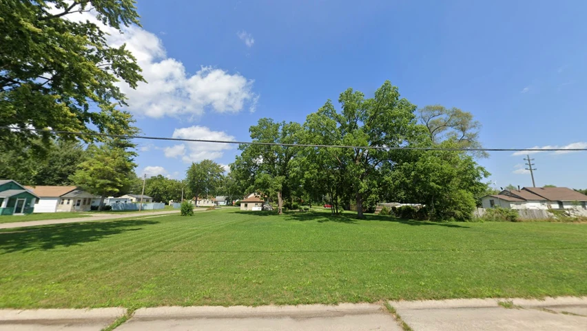 Nearby Listing Image