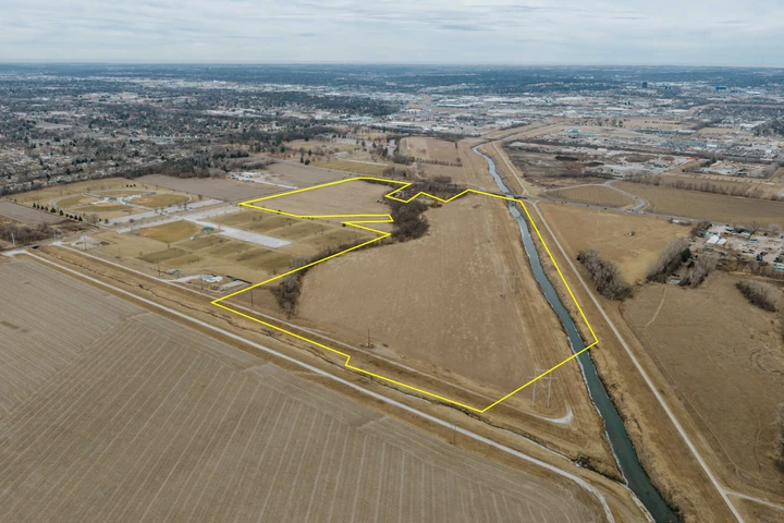 Nearby Listing Image