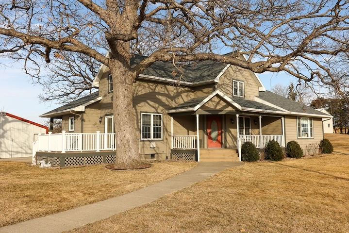 Nearby Listing Image