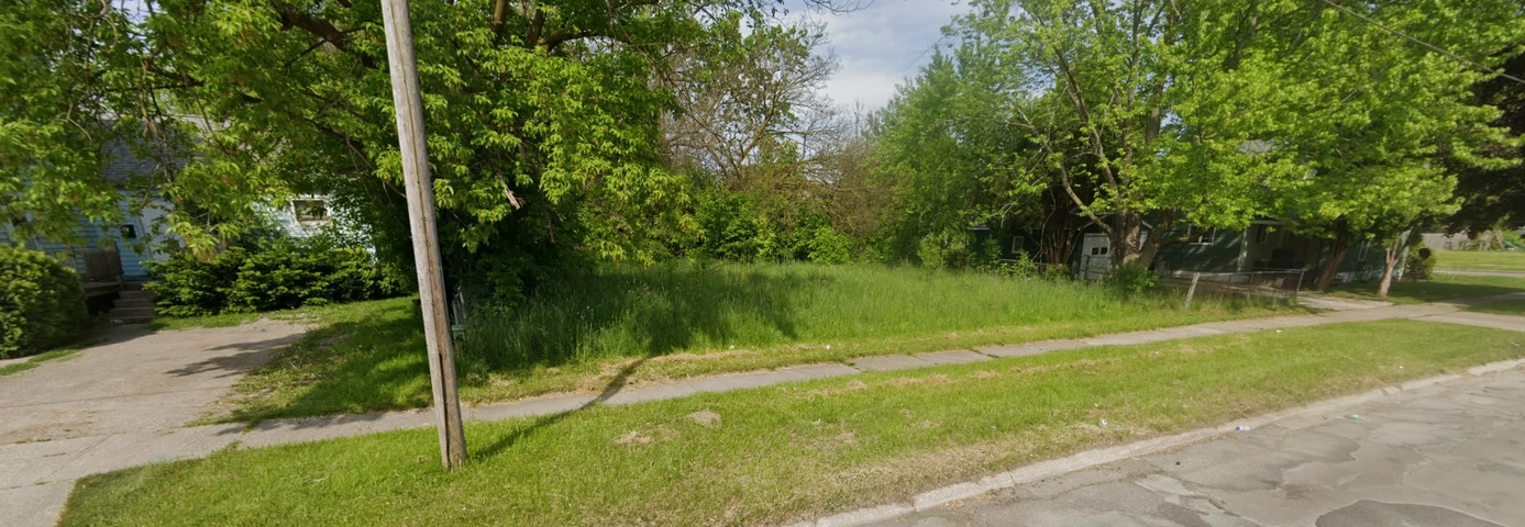 Nearby Listing Image