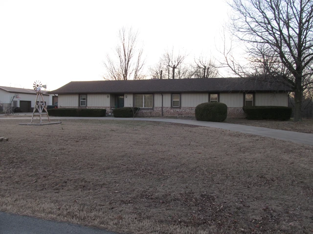 Nearby Listing Image