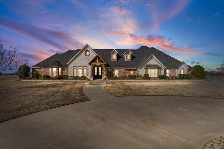 Nearby Listing Image