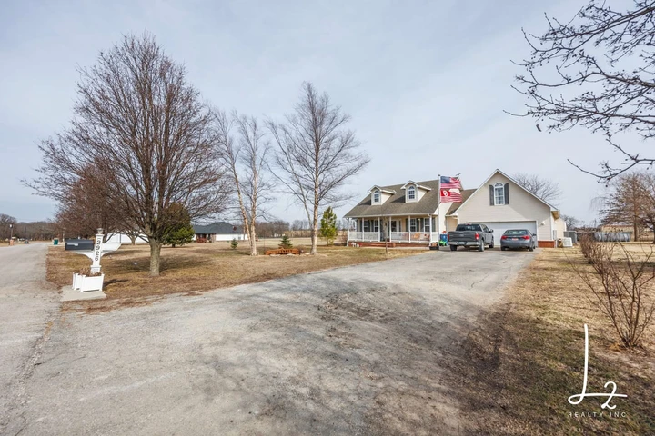 Nearby Listing Image